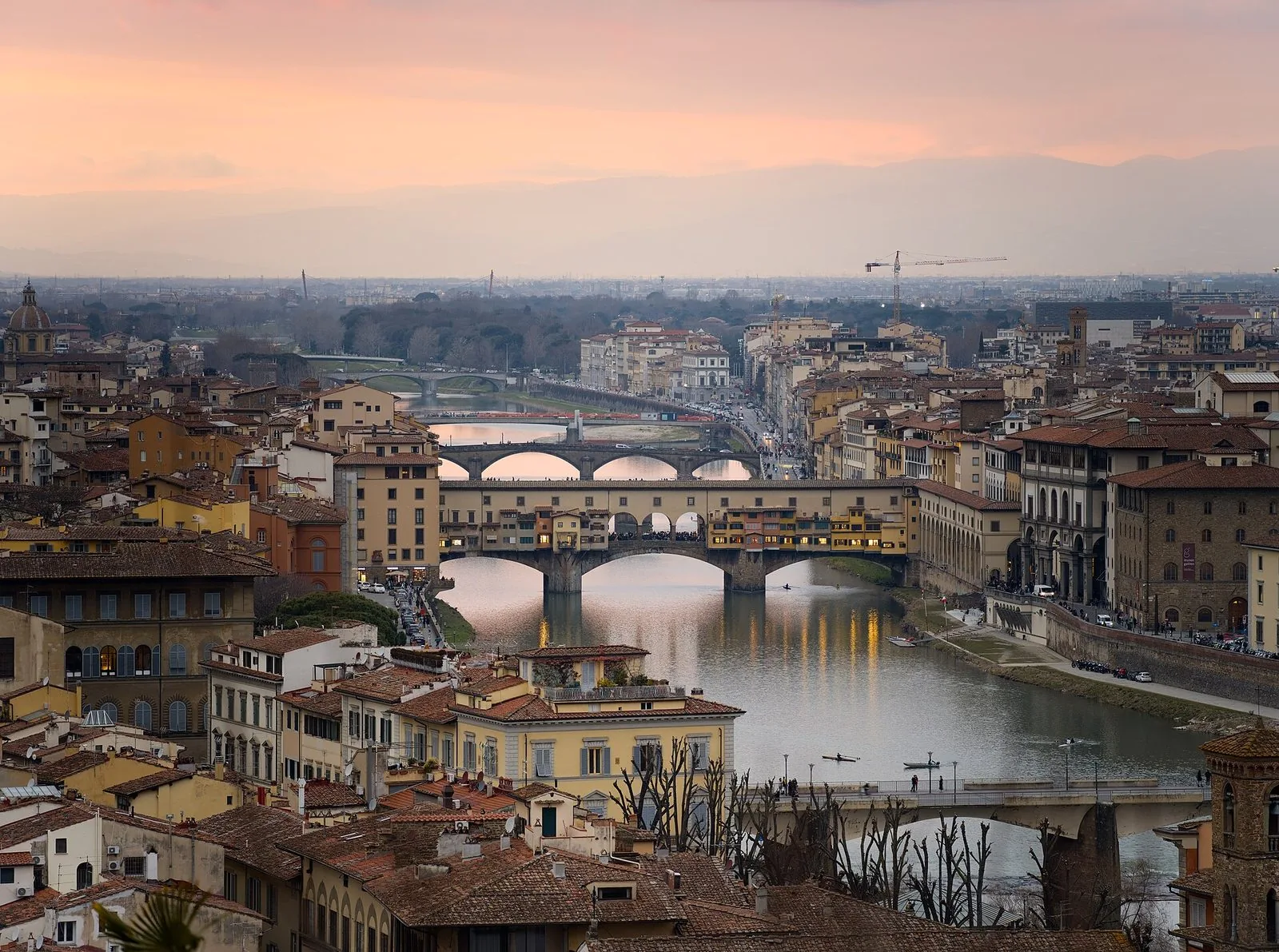 Ponte Vecchio e l'Arno al tramonto visti da Piazzale Michelangelo
